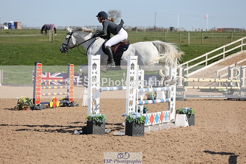 250402-120315-00474 - Cls 4 Newcomers and 1.10m Open