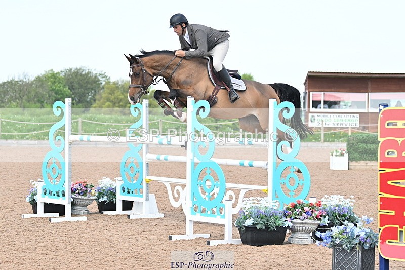 240512A-104503-17358 - Cls 48 National 1.30m Open