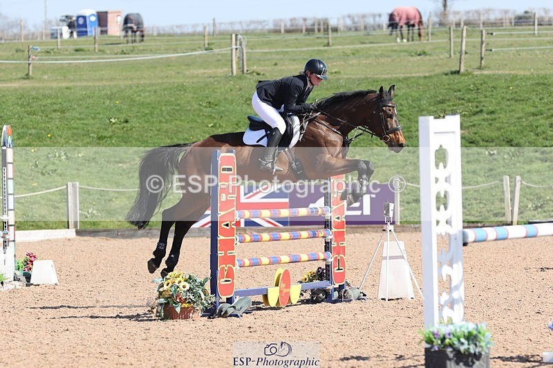 250402-114939-00400 - Cls 4 Newcomers and 1.10m Open