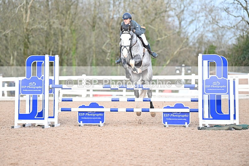 231208A-123706-00760 - Cls 5 Newcomers & 1.10m Open