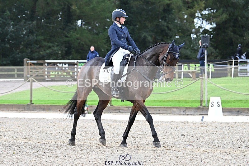 231019-100219-01311 - 030-MONBEG.SHELBY-Kat.Raybould-DR