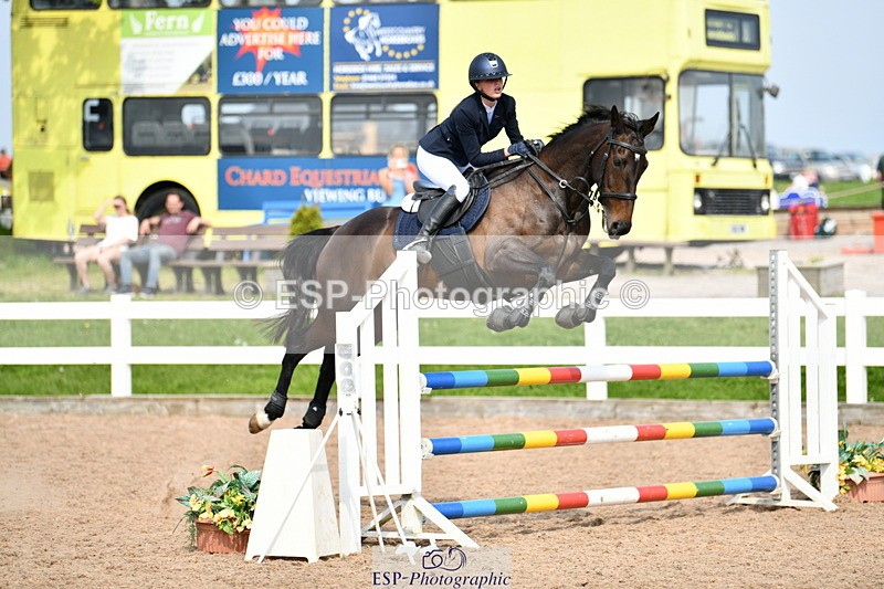 240511A-160358-14264 - Cls 25 British Novice and 90cm Open