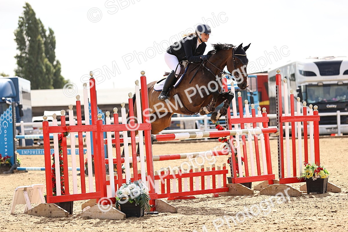 SBM_009629 - Class 8 - Senior Newcomers - 1.10  Open