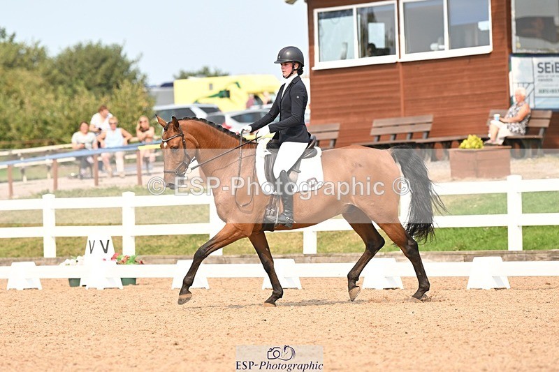 250816-151511-06136 - 128-Eleanor.RobinsonSky.Point