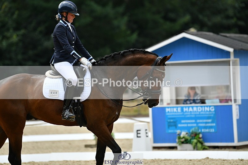 250718A-142818-02124 - 040-Esme.Freeman-Dunston.Friuli