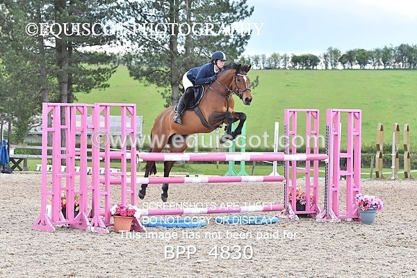 BPP_4830 - SUN CLASS 25 Senior Newcomers/ 1.10m Open