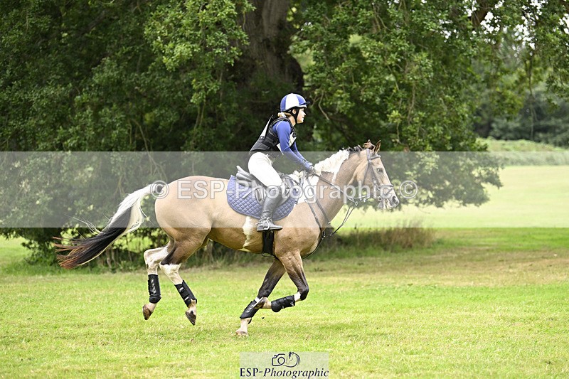 240825X-164501-37606 - 80cm XC 16.30 to 17.30