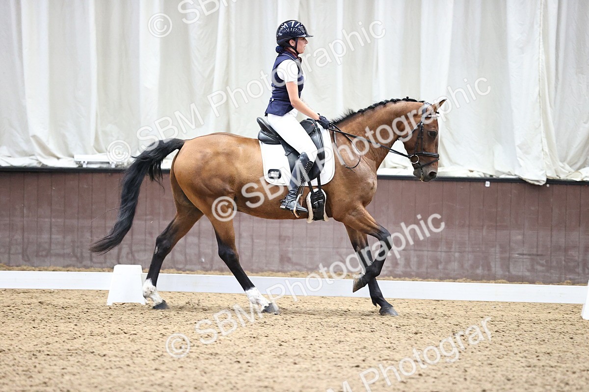 SBM_000834 - Novice 4 Warm Up