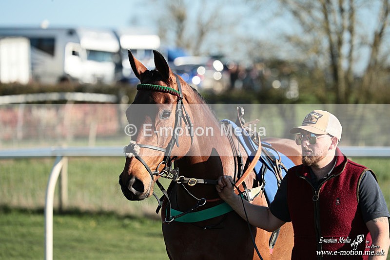 PtP 210326 1138 - VWH Cirencester Races 21/03/26