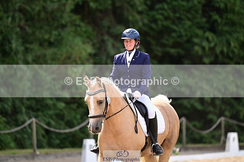 260802A-111129-05722 - Novice Silver break - break