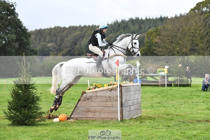 231020-130720-08874 - 072-CARROW.IROKO-Alice.England-XC