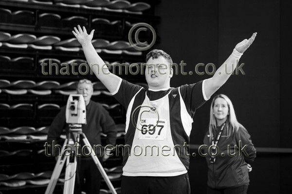 AgeInd25SAT-919517 - Field Male