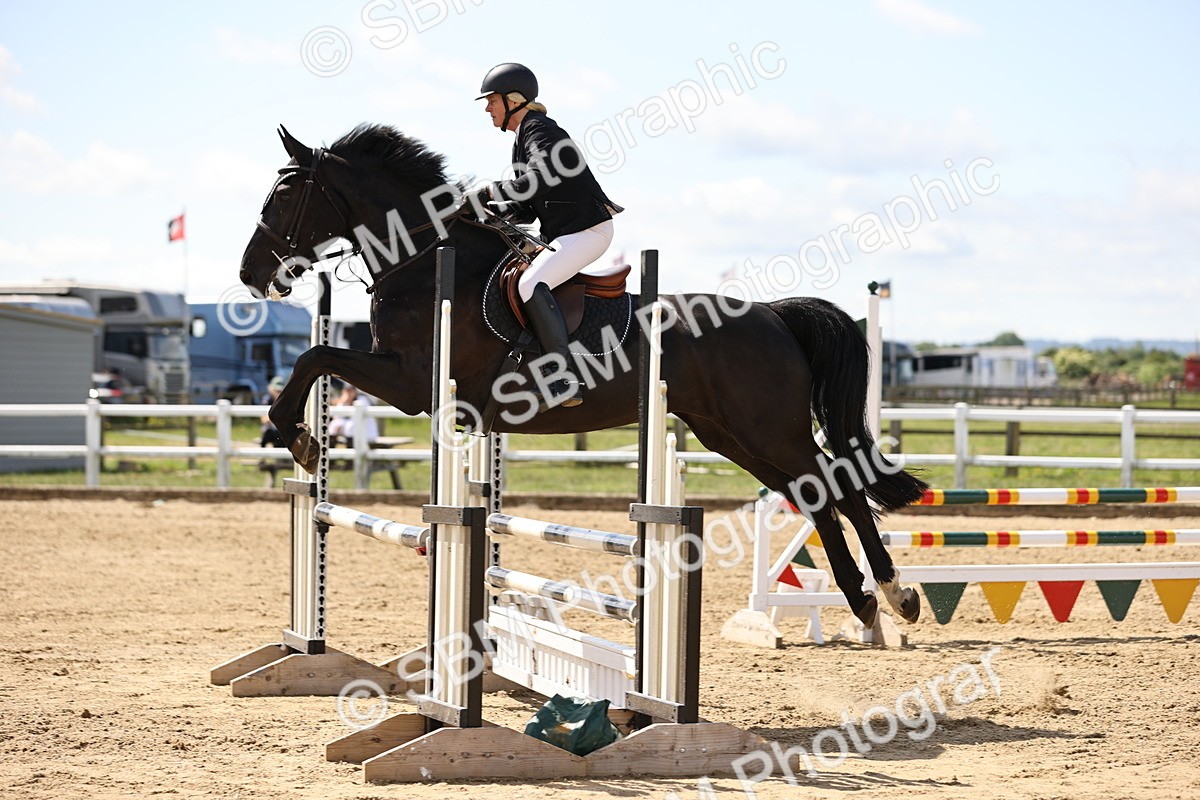 SBM_002349 - Class 9 - Senior British Novice - 90cm