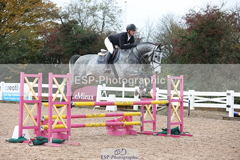 231112A-112339-03589 - Cls 18 Discovery & 1m Open