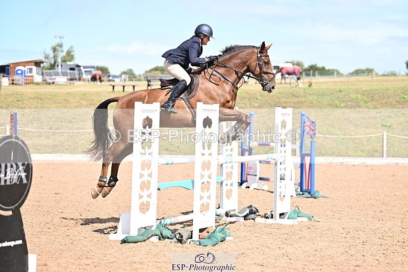 250827B-130646-00482 - Cls 4 Snr Newcomers 1.10m