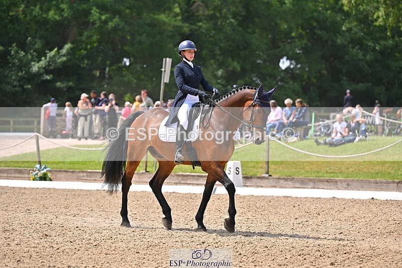 250523A-121620-06806 - C-281-Holly.Morris-NADIR.DE.LEAU