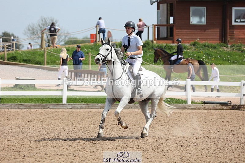 240510A-142240-07611 - Cls 17 1.05m National Am Quali