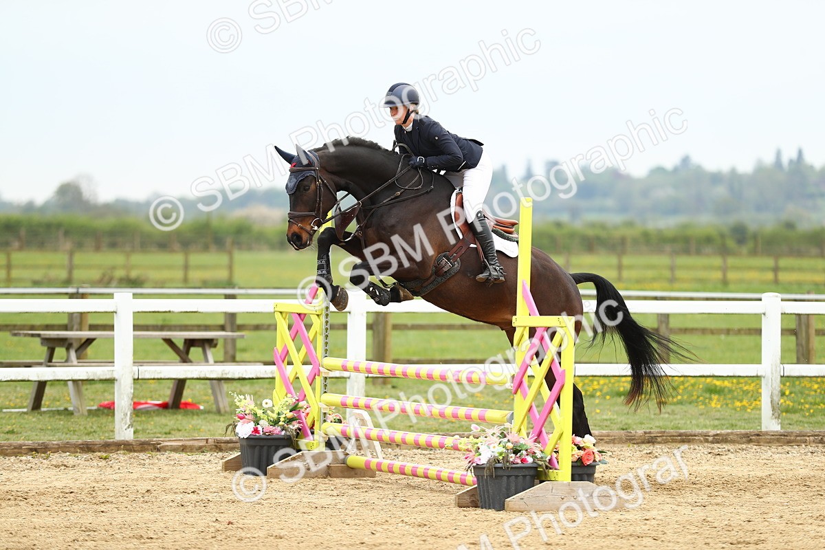 SBM_000561 - Class 2 - Senior British Novice 90cm