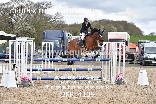 BPP_4139 - CLASS 6 FRI Senior Newcomers/ 1.10m Open