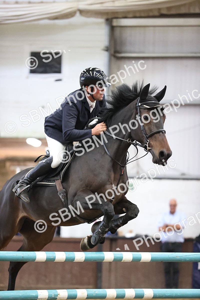 SBM_003646 - Class 12 - Senior Foxhunter 1.20m