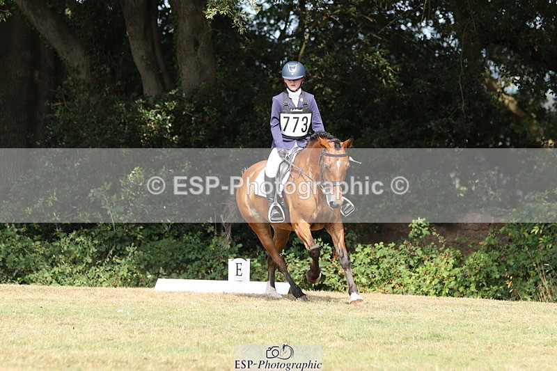 250823A-152405-33111 - PC80 Ride Off