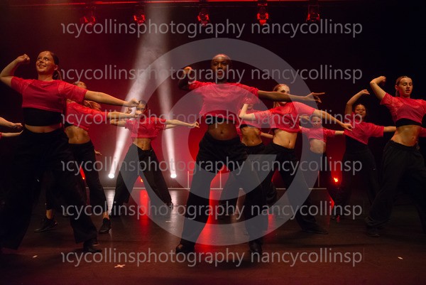 00960 - Nicki Minaj Medley