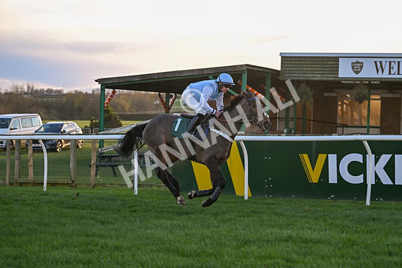 221124-Race 6-Presentandcounting-5515 - Race 6
