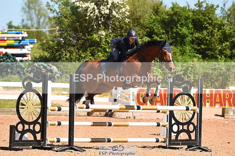 230526A-150544-02037 - Cls 12 1.05m Amateur Quali