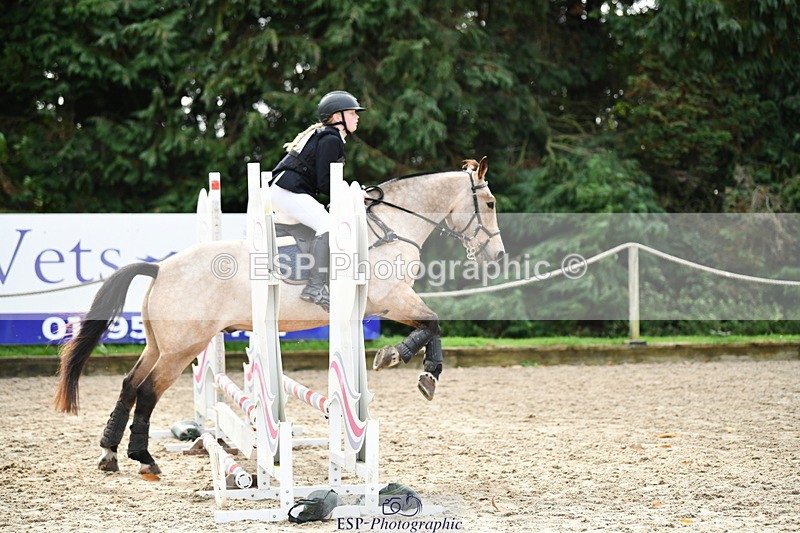 251004A-125840-01070 - Classes 6 & 7 60cm