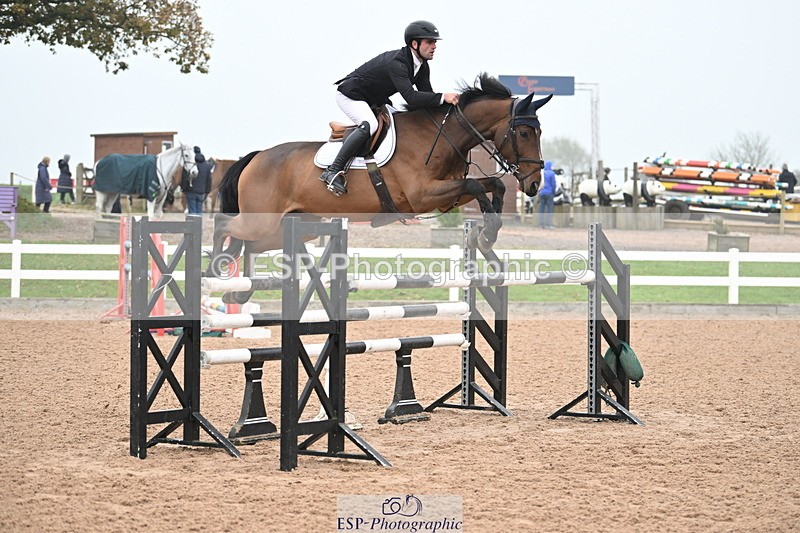 241102A-121142-04495 - SAT Cls 15 Foxhunter and 1.20m Open