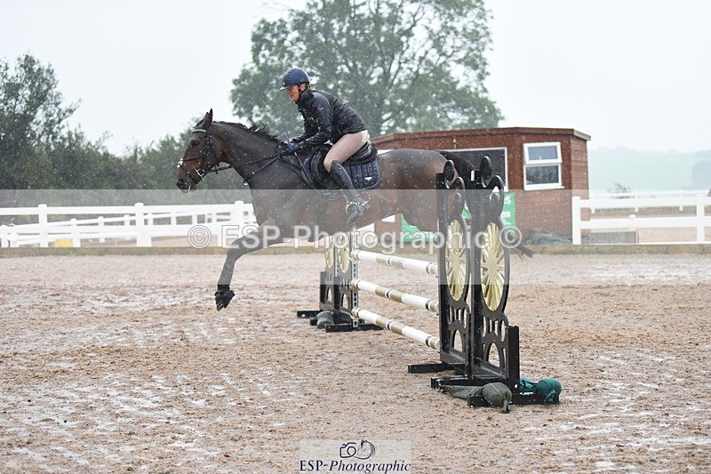 230917A-110412-06400 - Cls 33 British Novice & 90cm Open