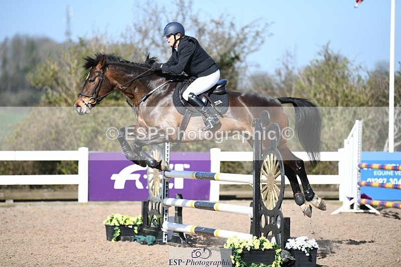 250330-103004-06136 - Cls 32 British Novice and 90cm