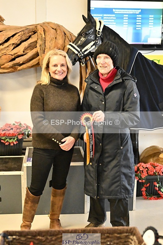 250216-125553-05521 - FS Adv Medium Gold Presentations