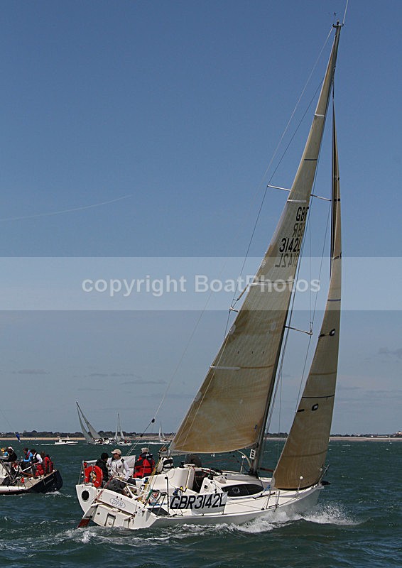 130601 GBR3142L IMG_7634 - ROUND THE ISLAND RACE - 1st June 2013