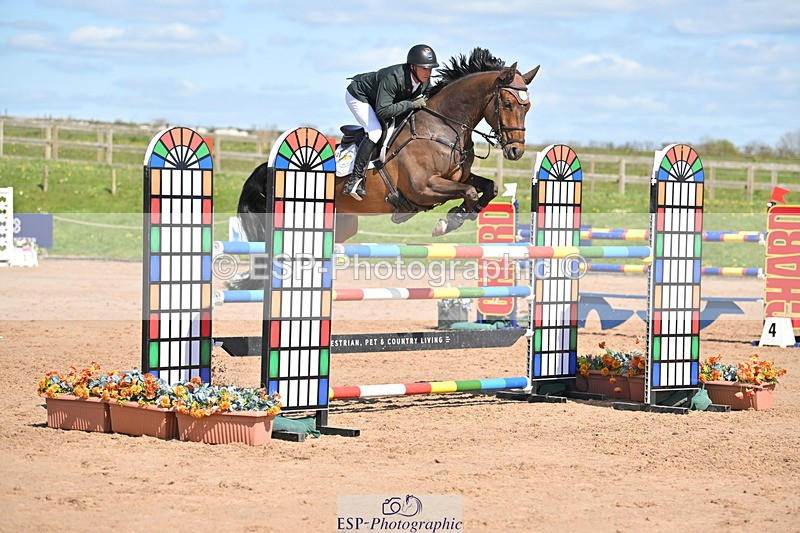 240420A-145635-11898 - Cls 7, 2 Star Medium Tour 1.35m