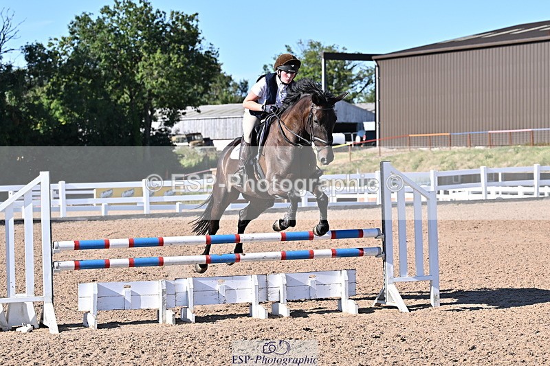 250708A-182427-00505 - 90cm Classes