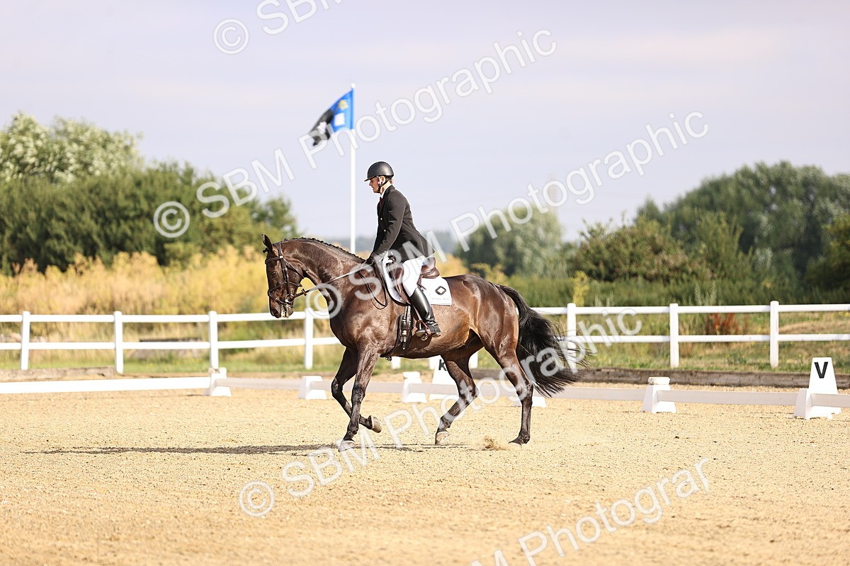 SBM_008460 - Novice 5 - 08.30-9.33