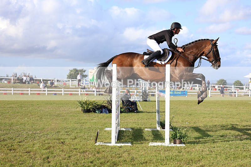 3E7A4593 - Class C1: Showjumping Senior Newcomers/1.10m open