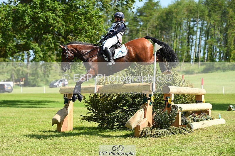 230527-105920-09062 - 264-BALLADEER_JUST_FOR_KICKS-Ellie_Healy-XC