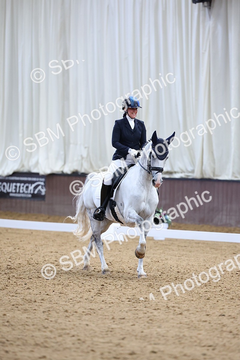 SBM_015933 - Class 15 - Novice FSM - 9.50 - 11.10