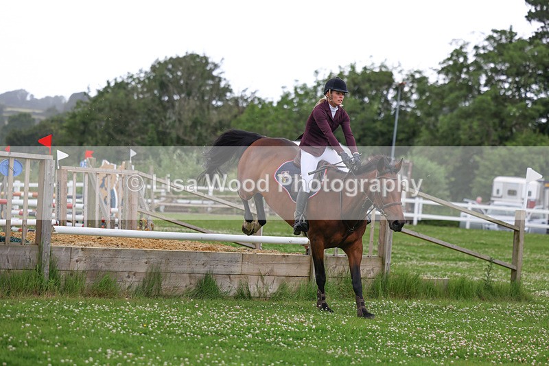 3E7A4061 - Class 6: Hawkins Motors Senior 1.00m Derby