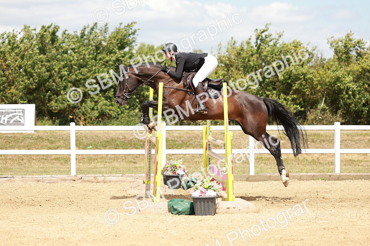 SBM_007620 - Class 3 - Senior Newcomers - 1.10m Open