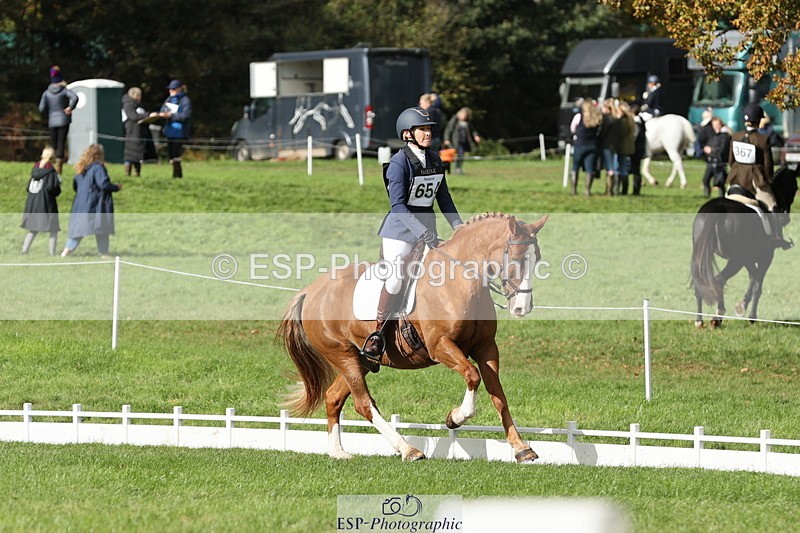 251024A-135006-12676 - H-654-Philippa.Skelton