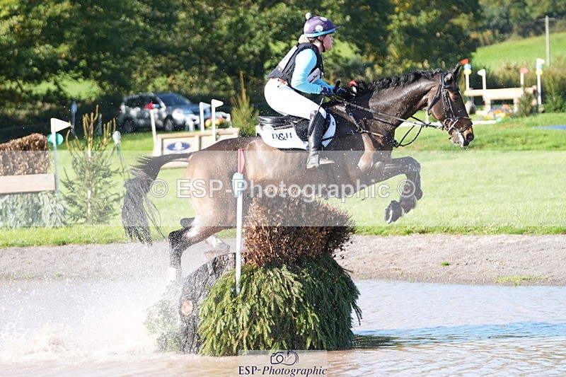 251024A-124731-10812 - B-140-Charlotte.Ward