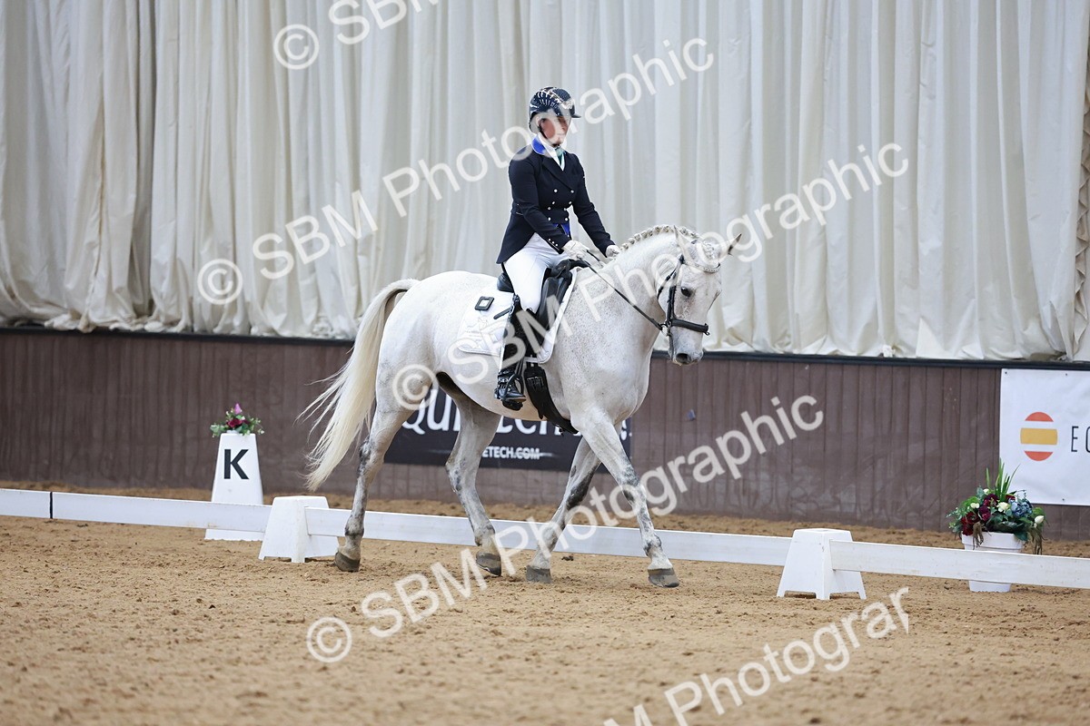 SBM_009878 - Class 6b - Novice 6 - 12.40-13.43