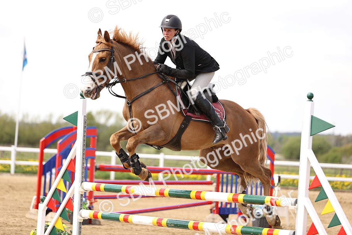 SBM_002385 - Class 11 - Senior newcomers - 1.10m