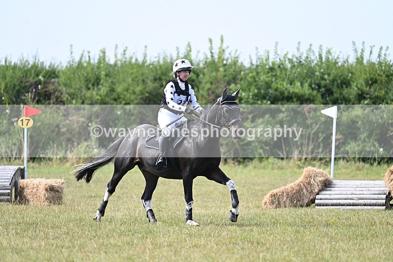 WJ7_6734 - 60cm XC Time 12:34 to 12:54