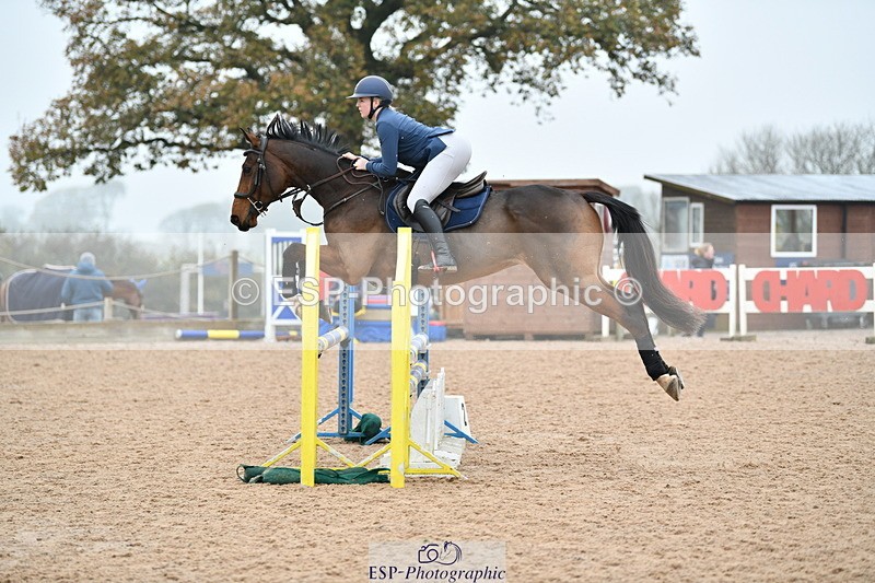 241102A-105539-04131 - SAT Cls 9 British Novice and 90cm Open