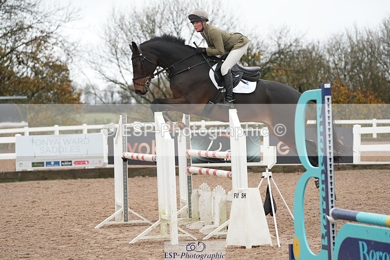 251107-131530-00898 - Cls 5 Newcomers and 1.10m Open