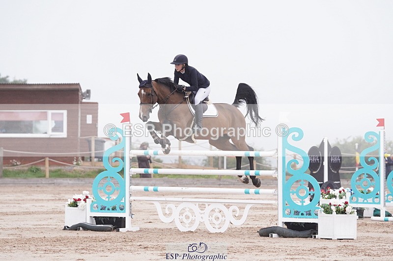 240720A-100606-14018 - Cls 3, 3 Star Small Tour 1.40m